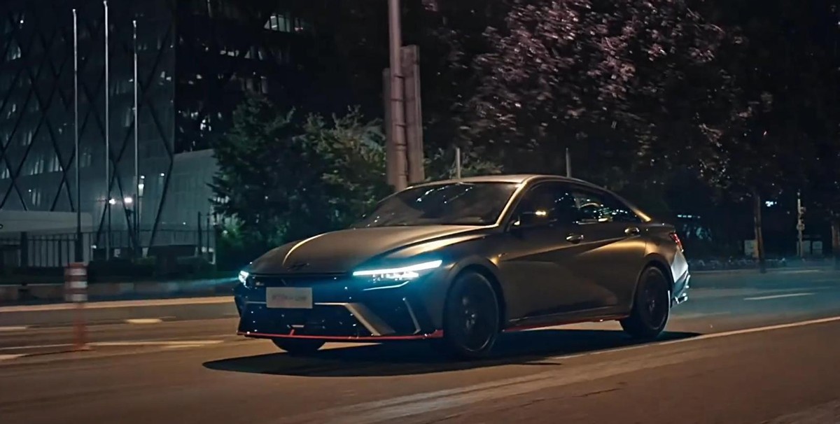 新款伊兰特精英版沉浸式体验,浅谈新款现代伊兰特