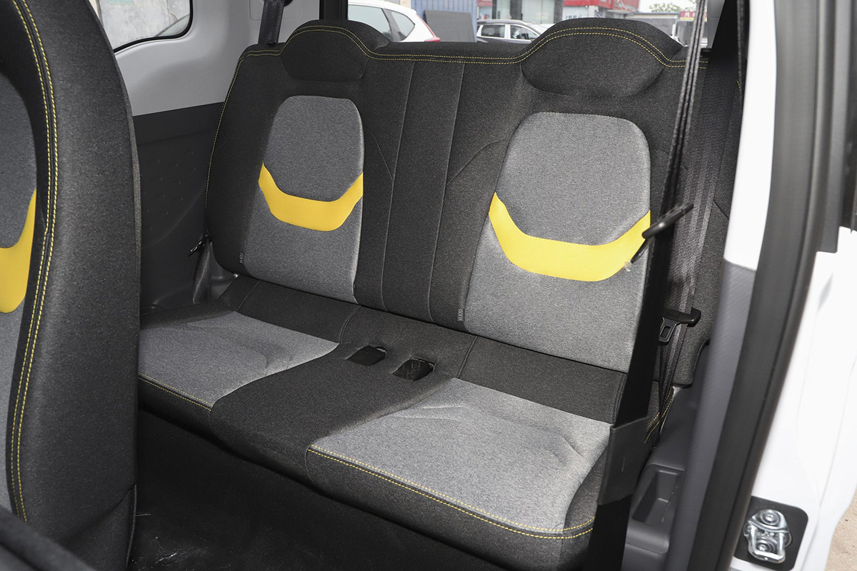 奇瑞qq冰淇淋新能源汽车大小,奇瑞qq冰淇淋最新报价与配置详情