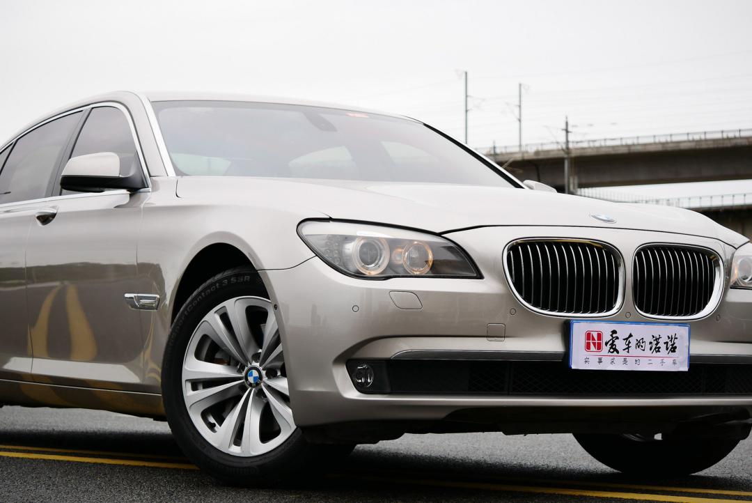 19年二手宝马豪华730li多少钱,二手宝马730li测评