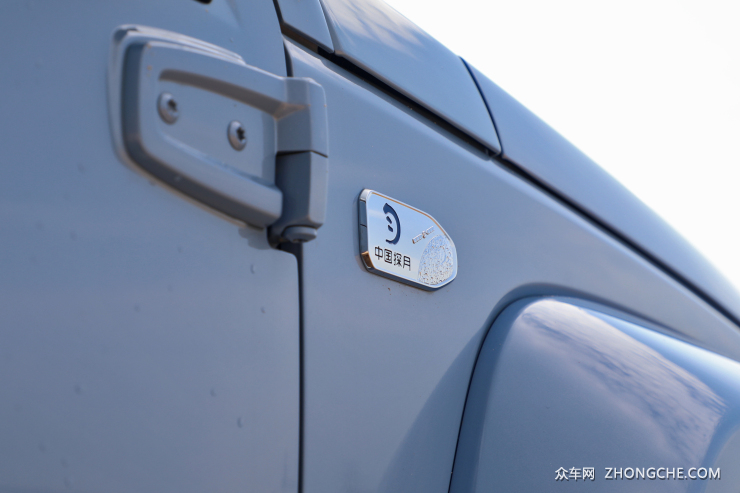 硬派越野bj40,硬派越野进无人区视频