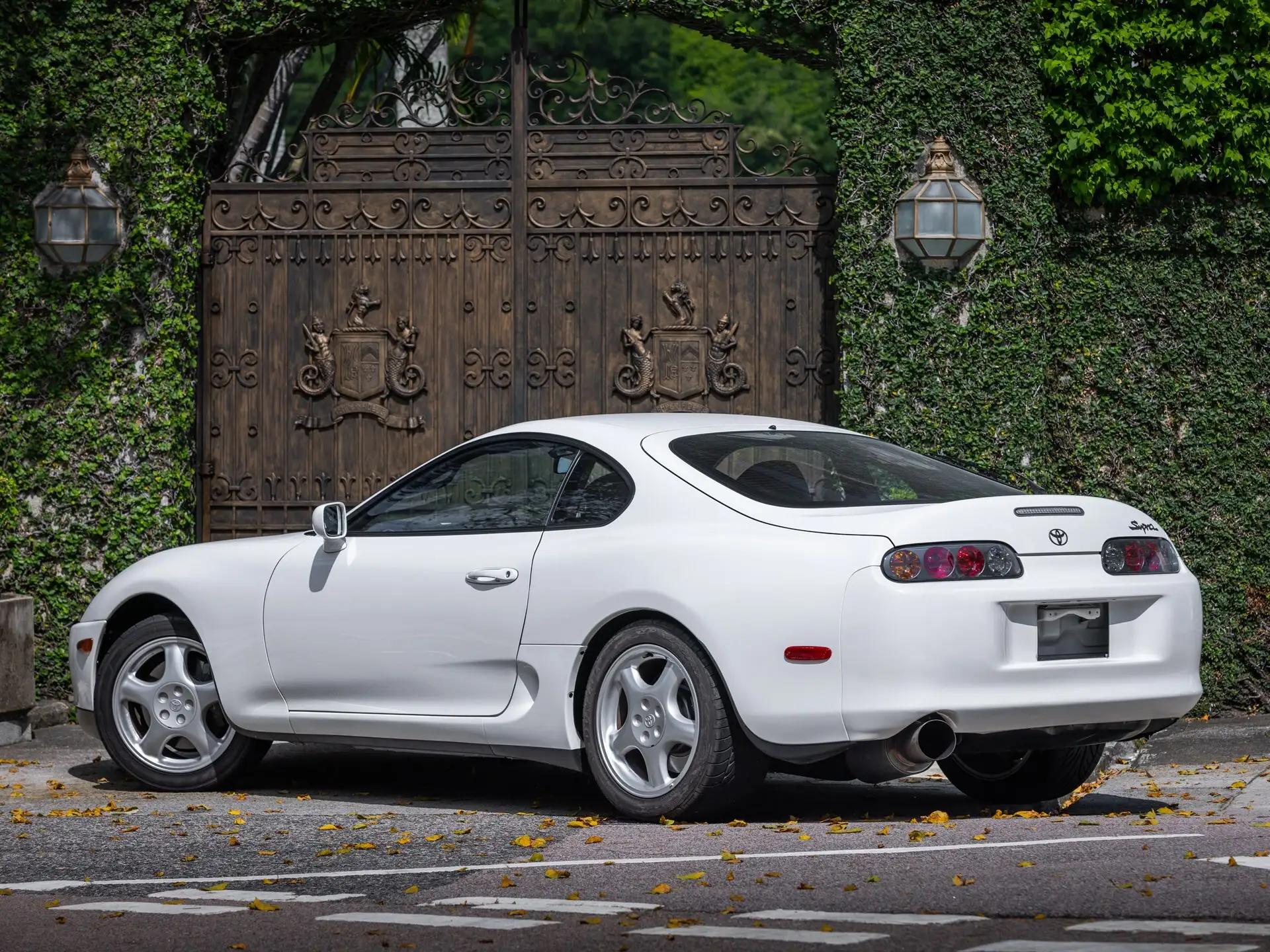 在苏富比拍卖的日系“二手车”，每一台都不是简单角色