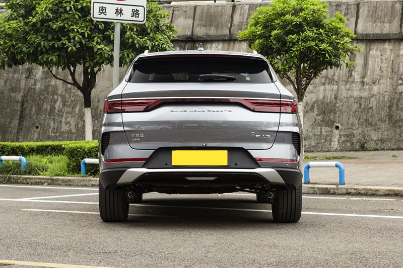 省油好开，能遥控驾驶，15.28万起，比亚迪宋PLUSDM-i成家用首选