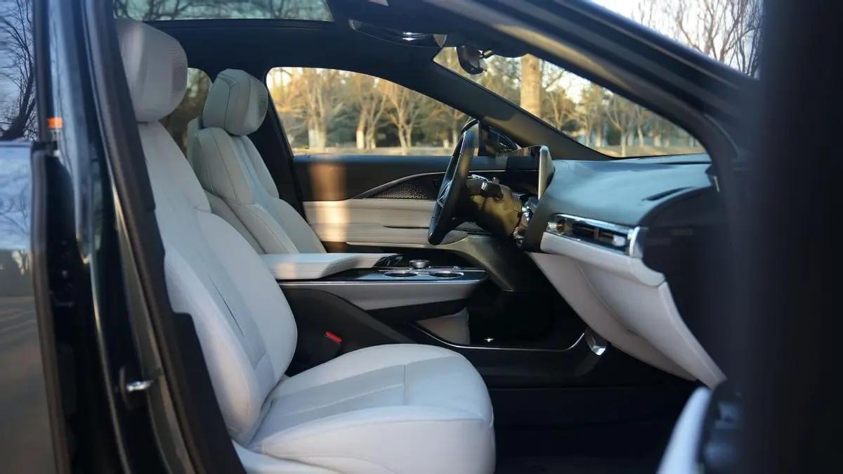 凯迪拉克锐歌空间,凯迪拉克锐歌试驾视频