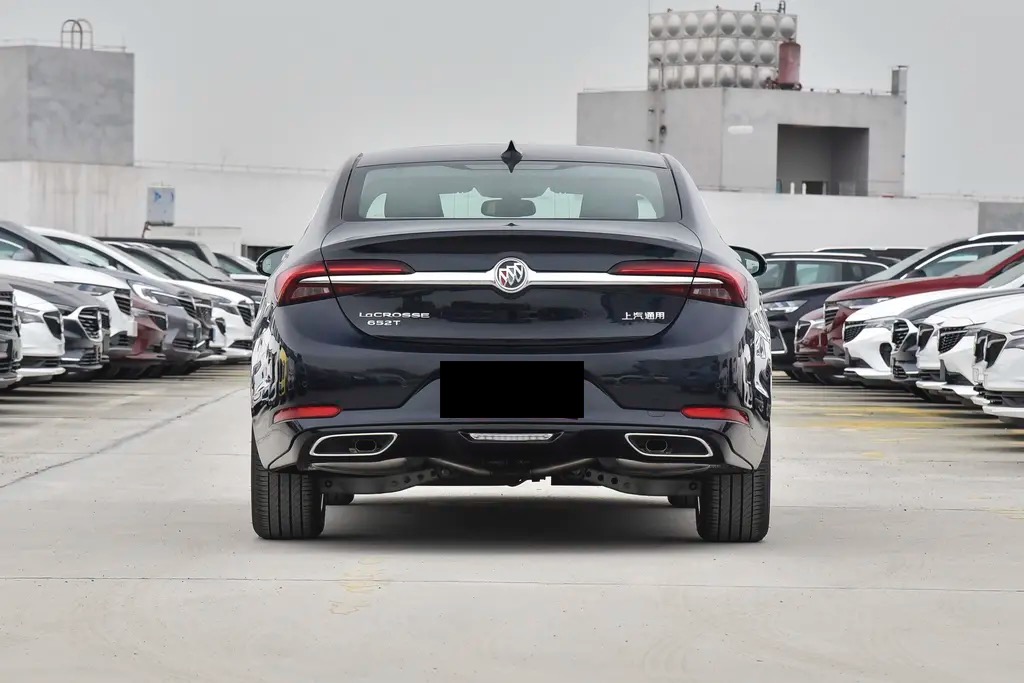 从商务车标杆到月销1669辆，“物美价廉”的别克君越为何卖不动？