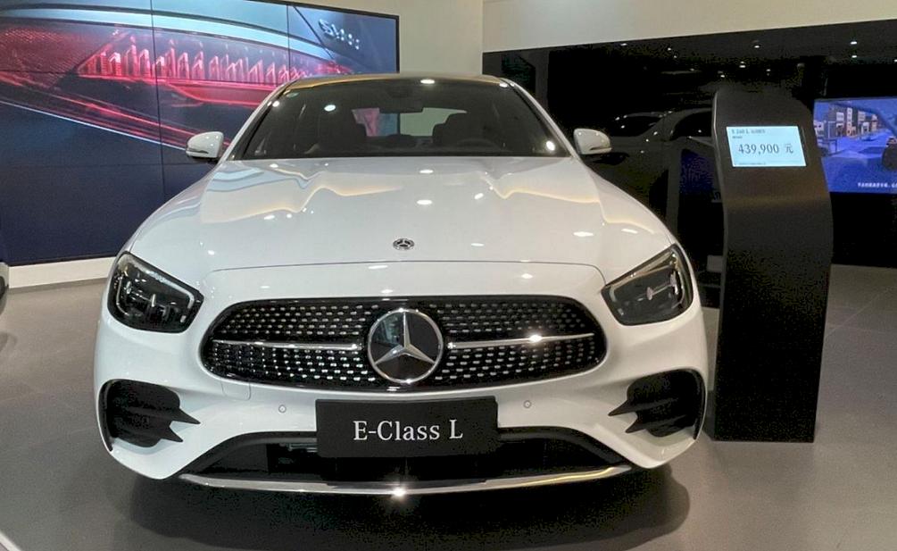 探店奔驰E级,优点一堆,缺点也有3个,依然是50万级的不二选择?