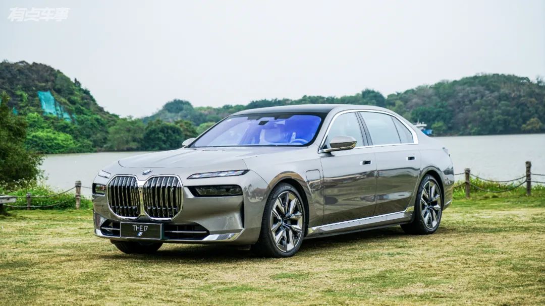 能否成为豪华纯电轿车“天花板”？宝马i7试驾体验