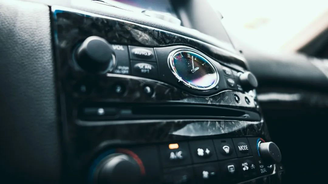 英菲尼迪g37敞篷改新款,英菲尼迪g37敞篷版改色