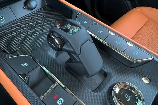 哈弗二代大狗2.0t四驱潮野plus版,哈弗大狗王2.0t四驱越野质量问题