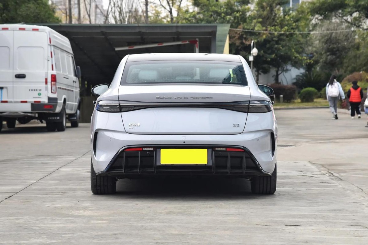 25万左右你会选择哪几款电车,几款颜值和性能高级的电车推荐