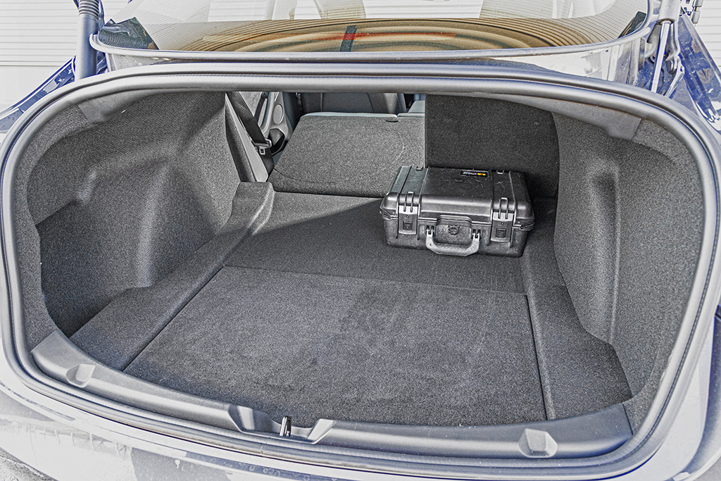 特斯拉model3高性能版和极氪001对比,特斯拉model3高性能版玩具箱