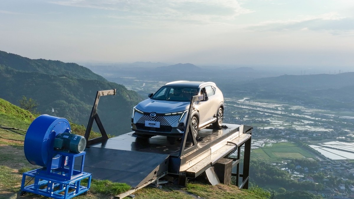 跑步机爬坡600卡实际消耗多少,跑步机爬坡18度速度6.5可以减肥吗