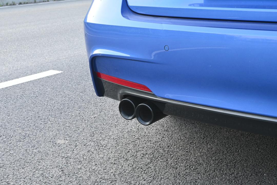 宝马320li长轴曜夜运动版22款落地,宝马三系长轴320li曜夜落地多少钱