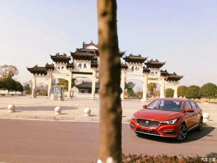 喜提我人生的第一辆车,喜提人生第一辆车感言辛苦刻苦