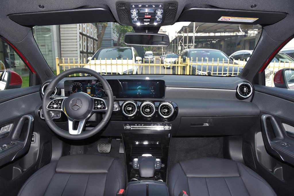 奔驰a是什么车型,奔驰a是什么平台生产的