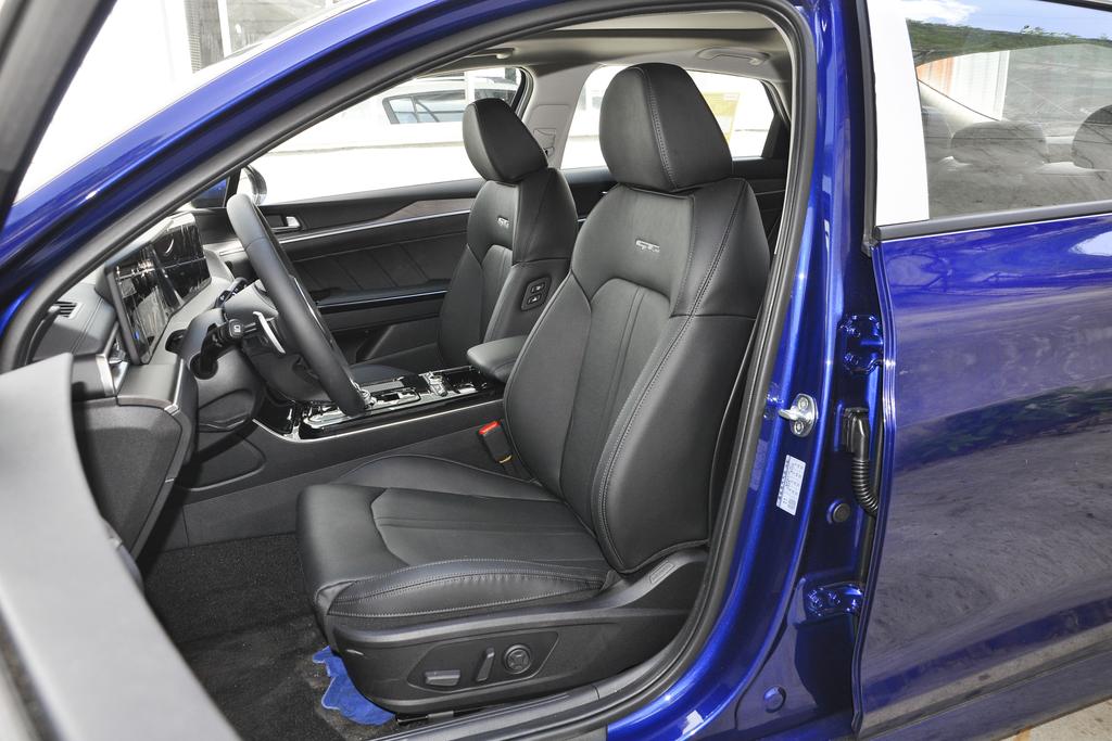 起亚k5二手车值得买吗,2011款起亚k5二手车多少钱