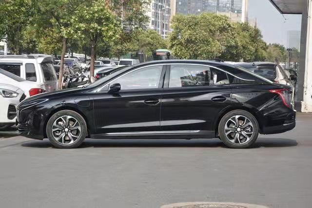 红旗e-qm5最实用的功能,最新红旗e-qm5605公里测试续航