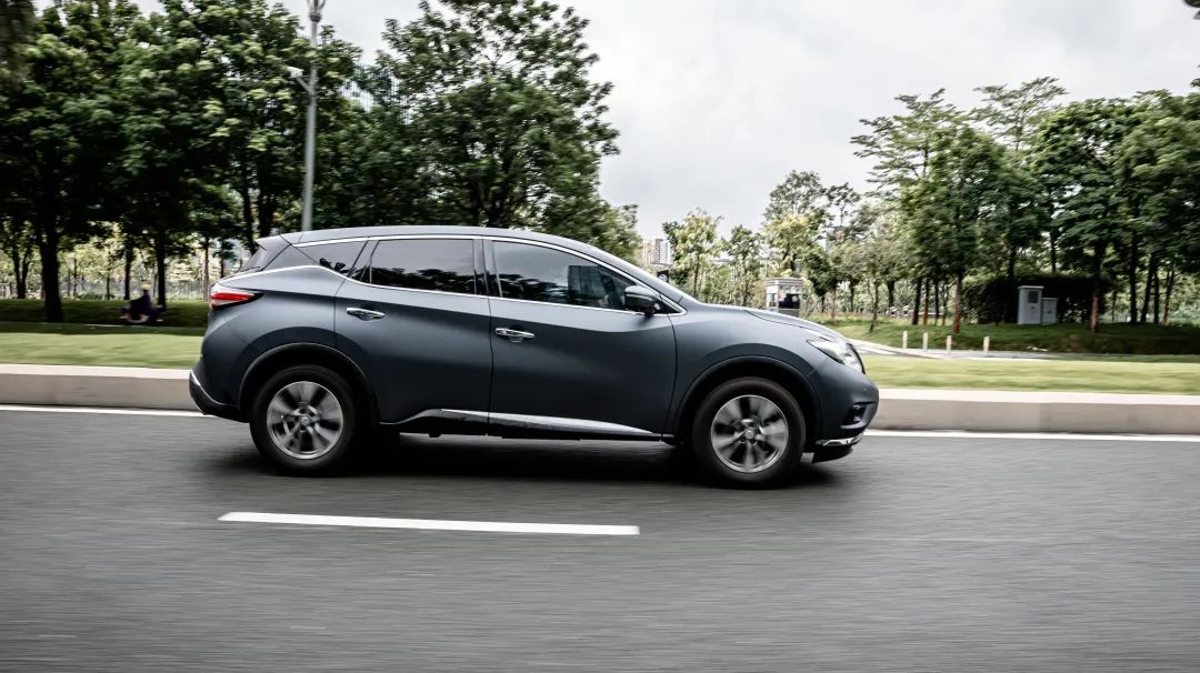 动力与舒适性兼得实拍日产楼兰,试驾日产楼兰最新款