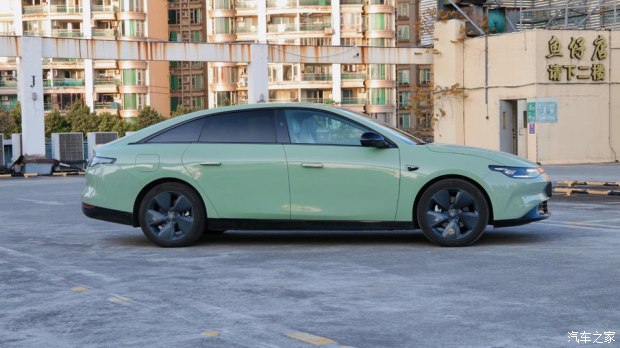 零跑c01增程和纯电驾驶质感,试驾零跑c01纯电最新落地价