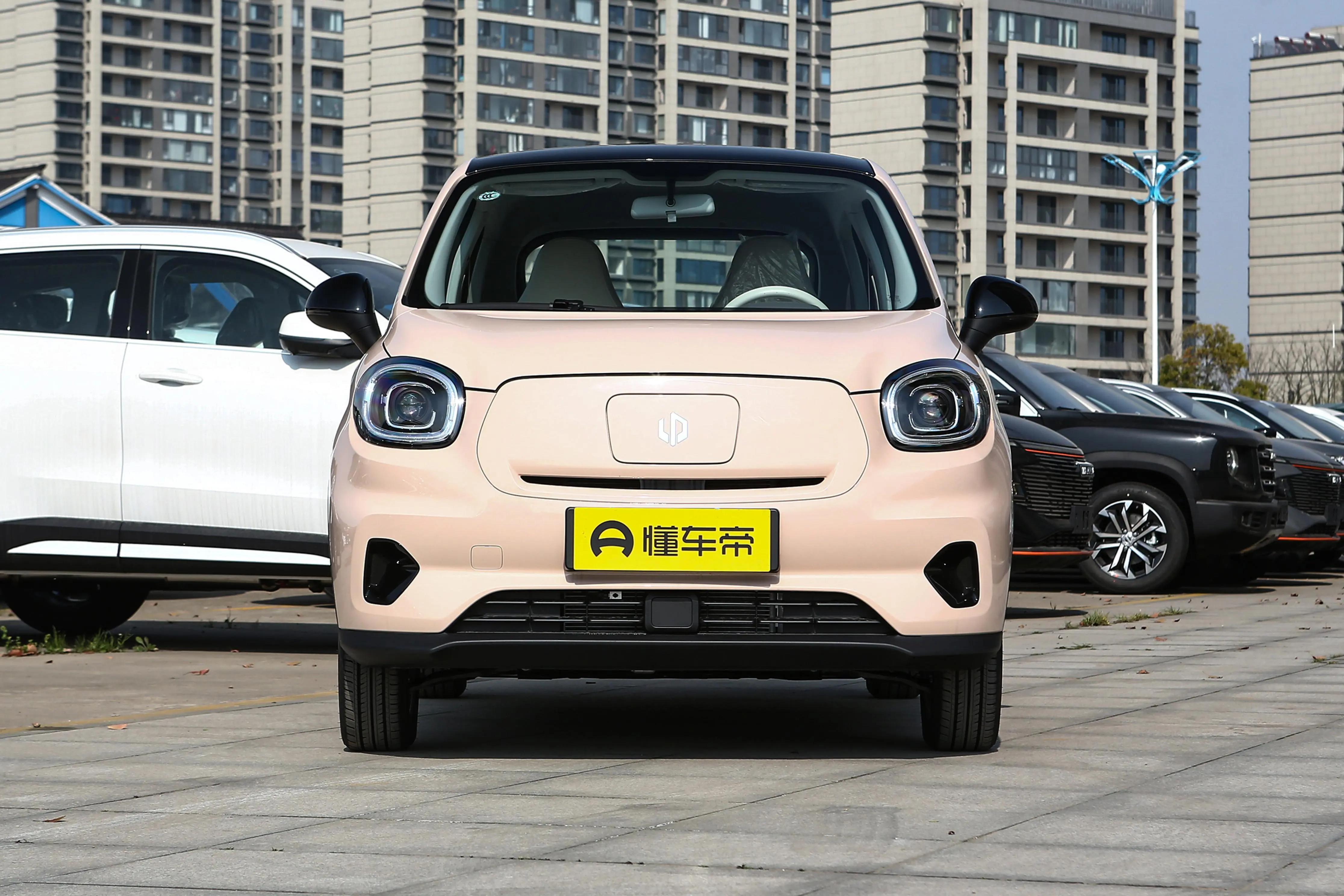 适合女性开的安全性能好的车,女孩子应该买一辆好车吗