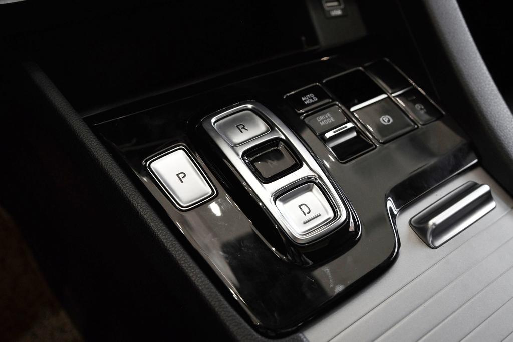 现代索纳塔9代二手车价格,现代索纳塔8二手车能买吗