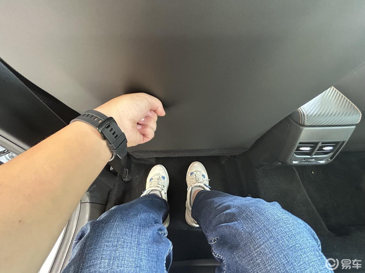 东风风神奕炫2021款后备箱,东风风神奕炫max后备箱