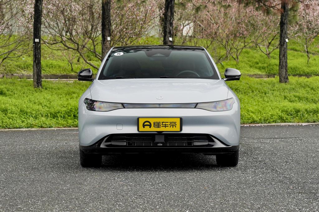 23款零跑c01优惠太原,成都2023款零跑c01底价多少