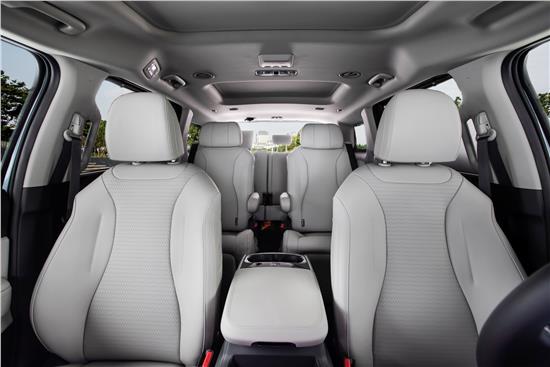 30万级mpv黑马第四代嘉华初体验,起亚四代嘉华mpv