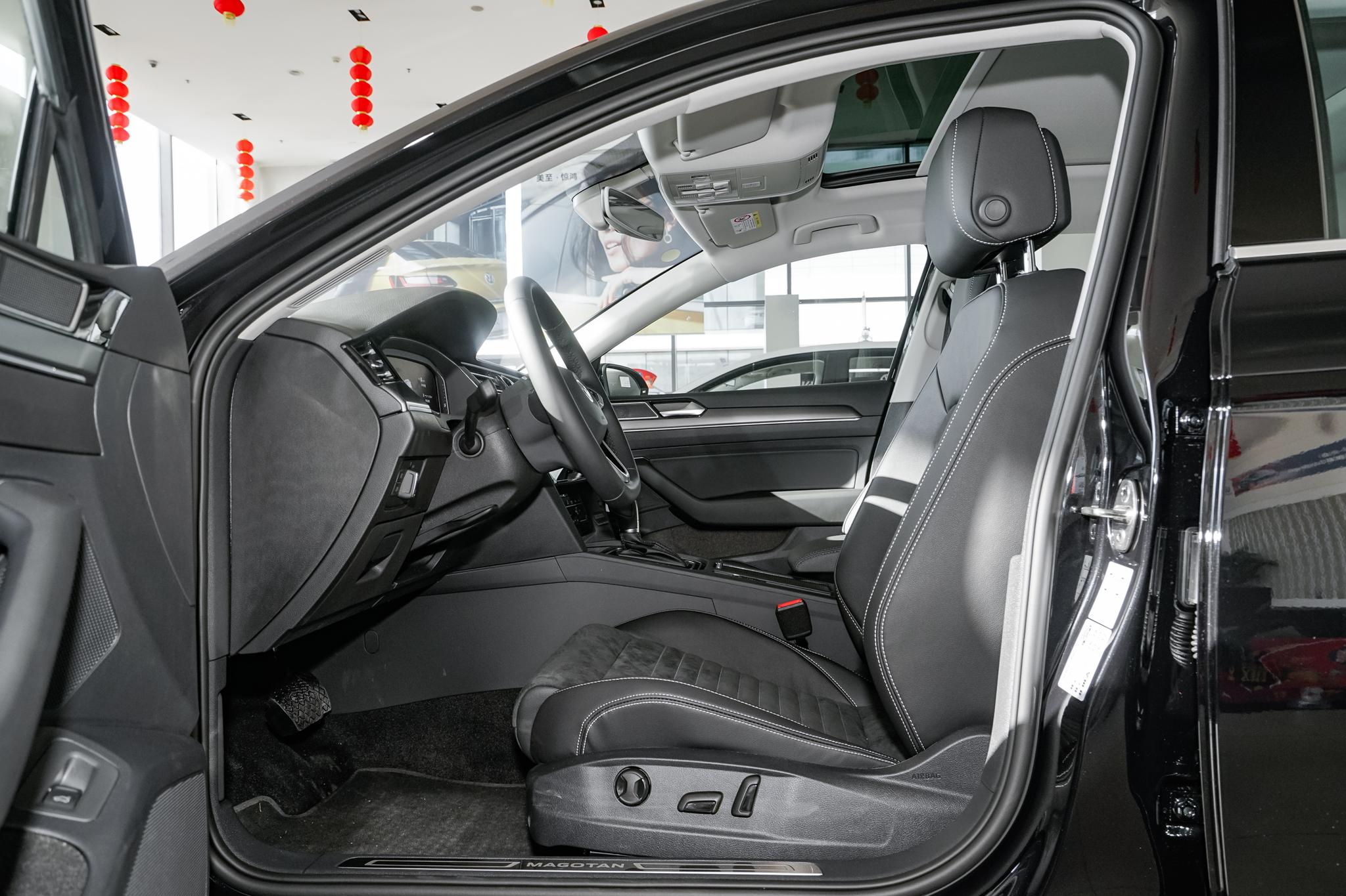 奥迪a4l大众迈腾别克君越怎么选,别克君越2.0t豪华版对比大众迈腾