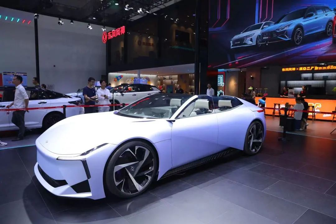 赛道极轿跑奕炫,奕炫赛道版车型