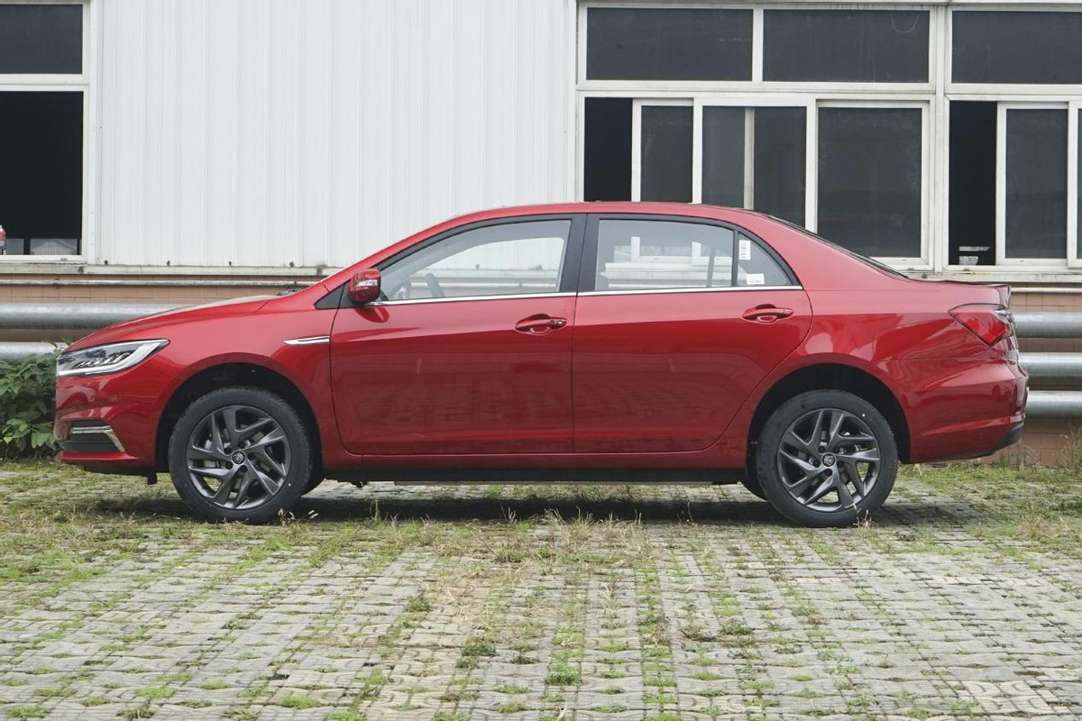 比亚迪秦ev纯电2023评测,试驾比亚迪秦ev纯电