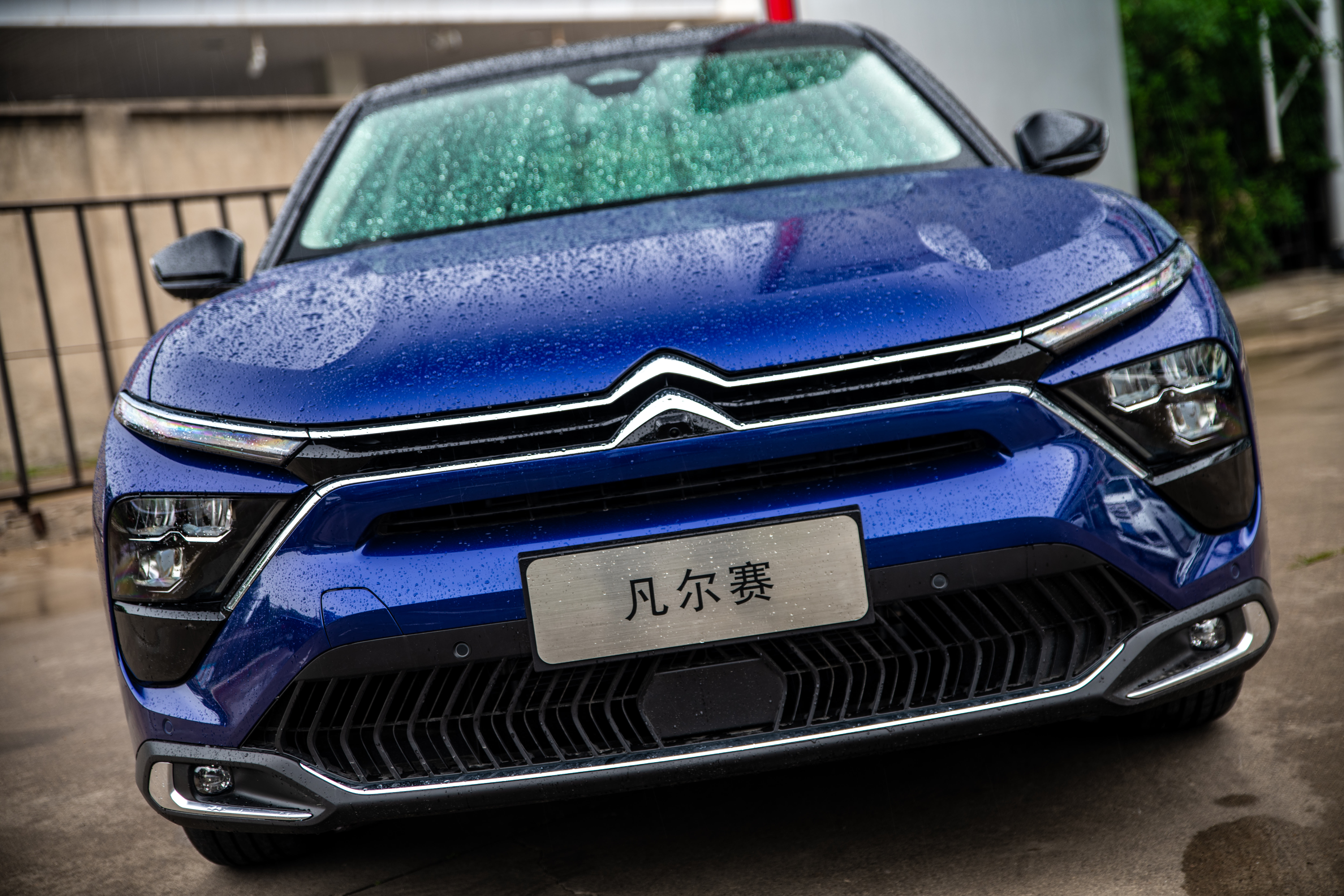 雪铁龙凡尔赛c5x还能买吗,雪铁龙凡尔赛c5x真的晃么