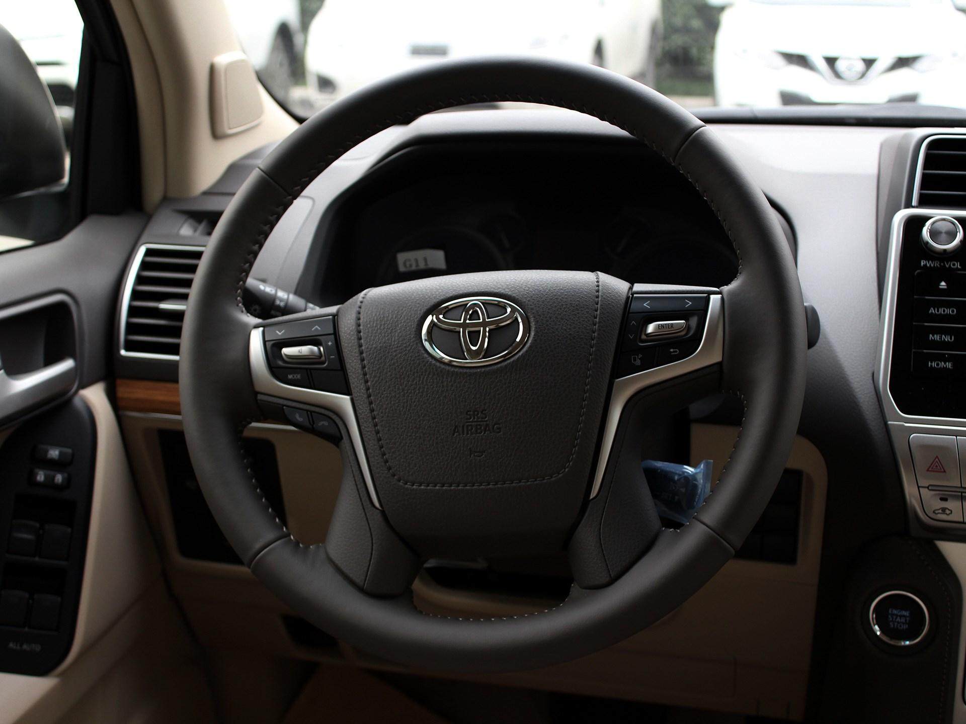 普拉多跑山路怎么样,普拉多4000走山路