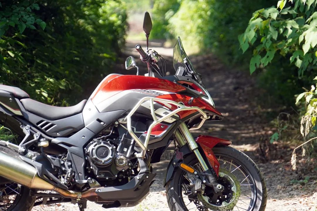 进步很大但是仍然任重道远,进步明显继续努力