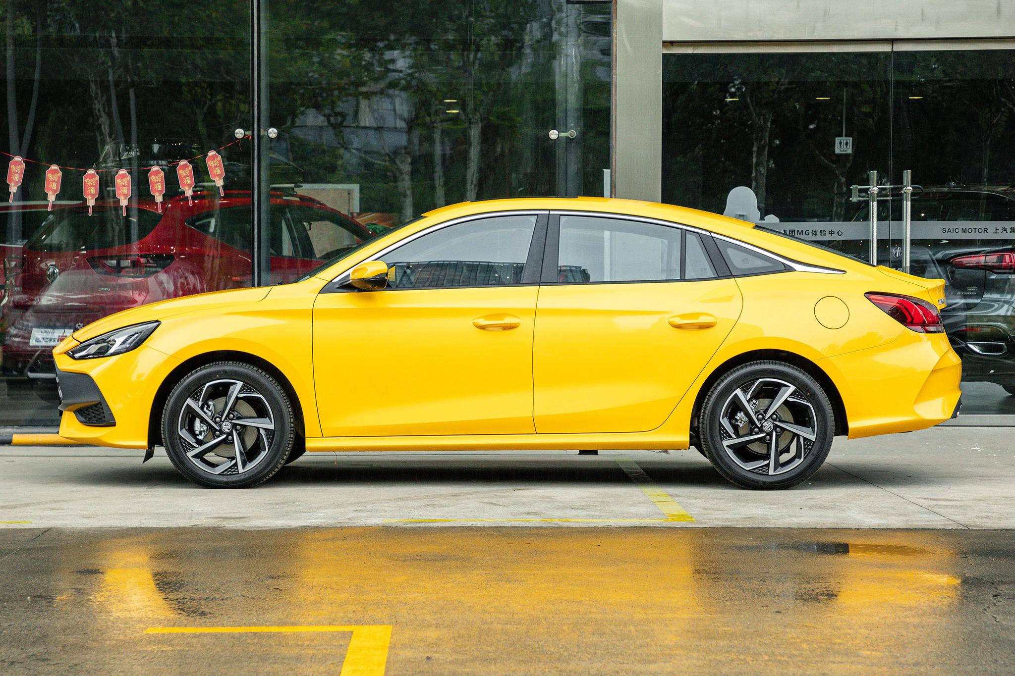 七八万的车推荐名爵5,2022款名爵5自动挡1.5t全款落地价