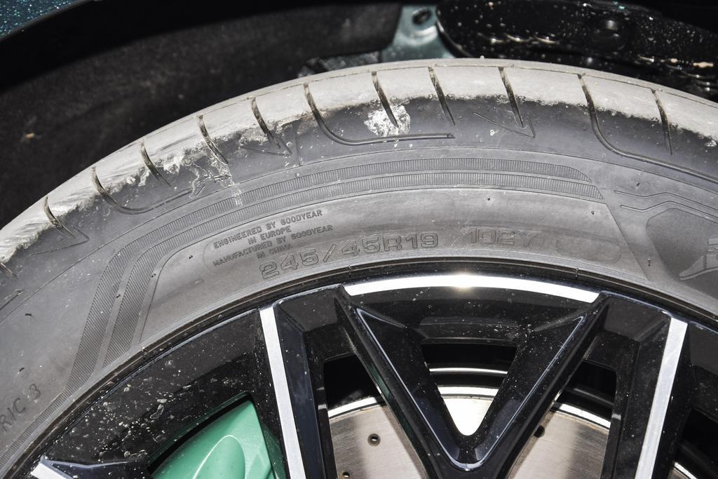 汉ev如何开车内通风,汉ev高配低配驾驶感受