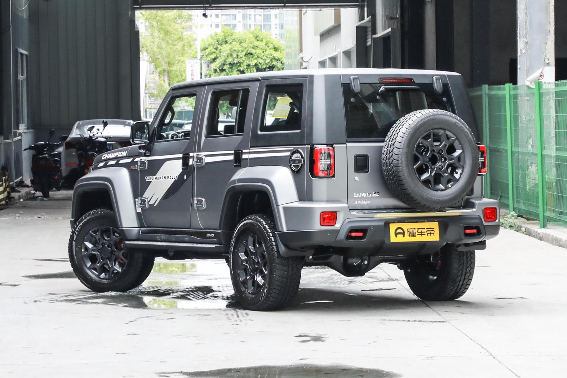 柴油bj40和坦克300越野能力对比,坦克300城市版对比bj40环塔版