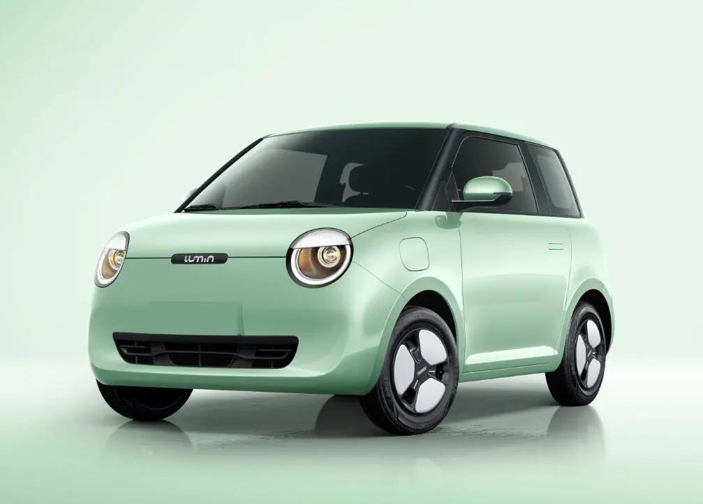 哪吒电动汽车对比零跑t03哪个好,零跑t03电动汽车是5座吗