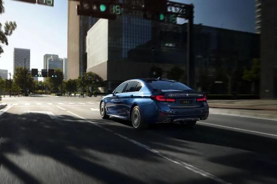 新bmw5系li,新bmw5系以豪华新境唤醒出行灵感