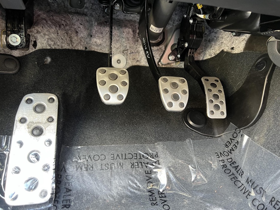 放荡不羁的烂仔——斯巴鲁STI