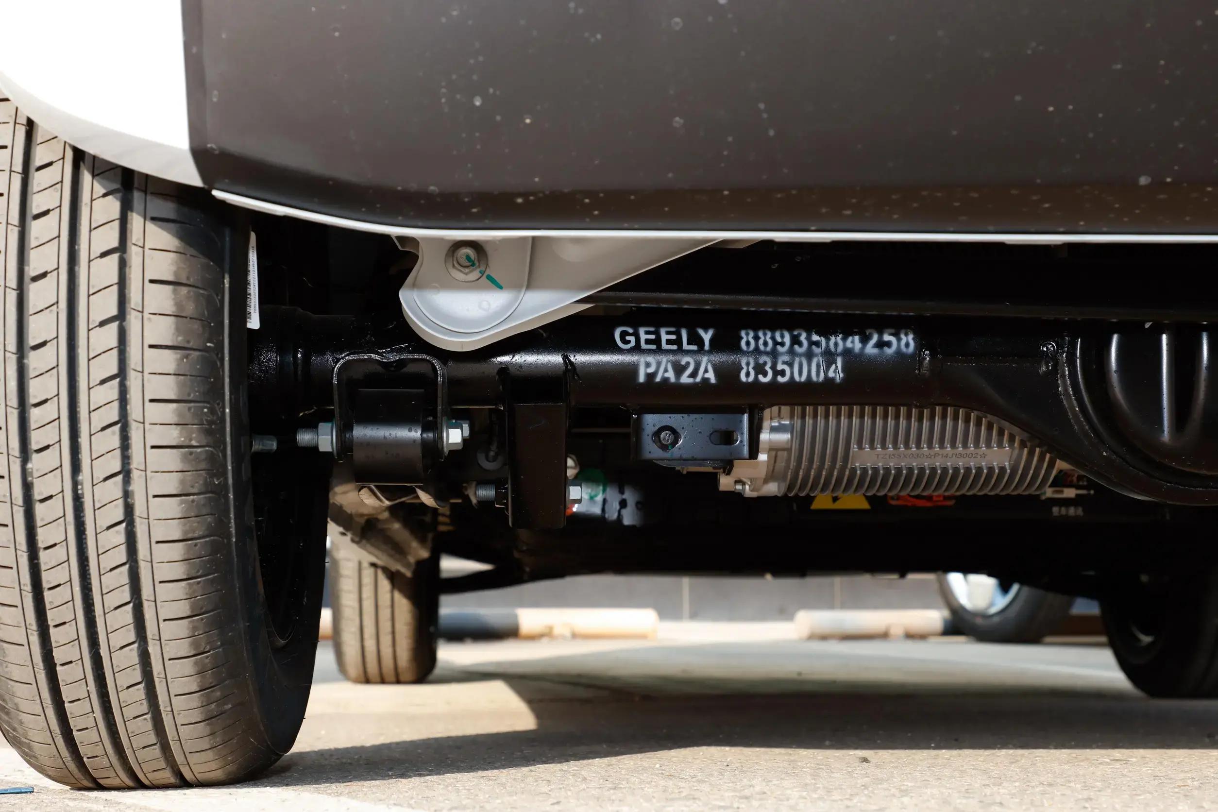 吉利熊猫mini可以在家充电吗,长安奔奔mini与吉利熊猫哪个好