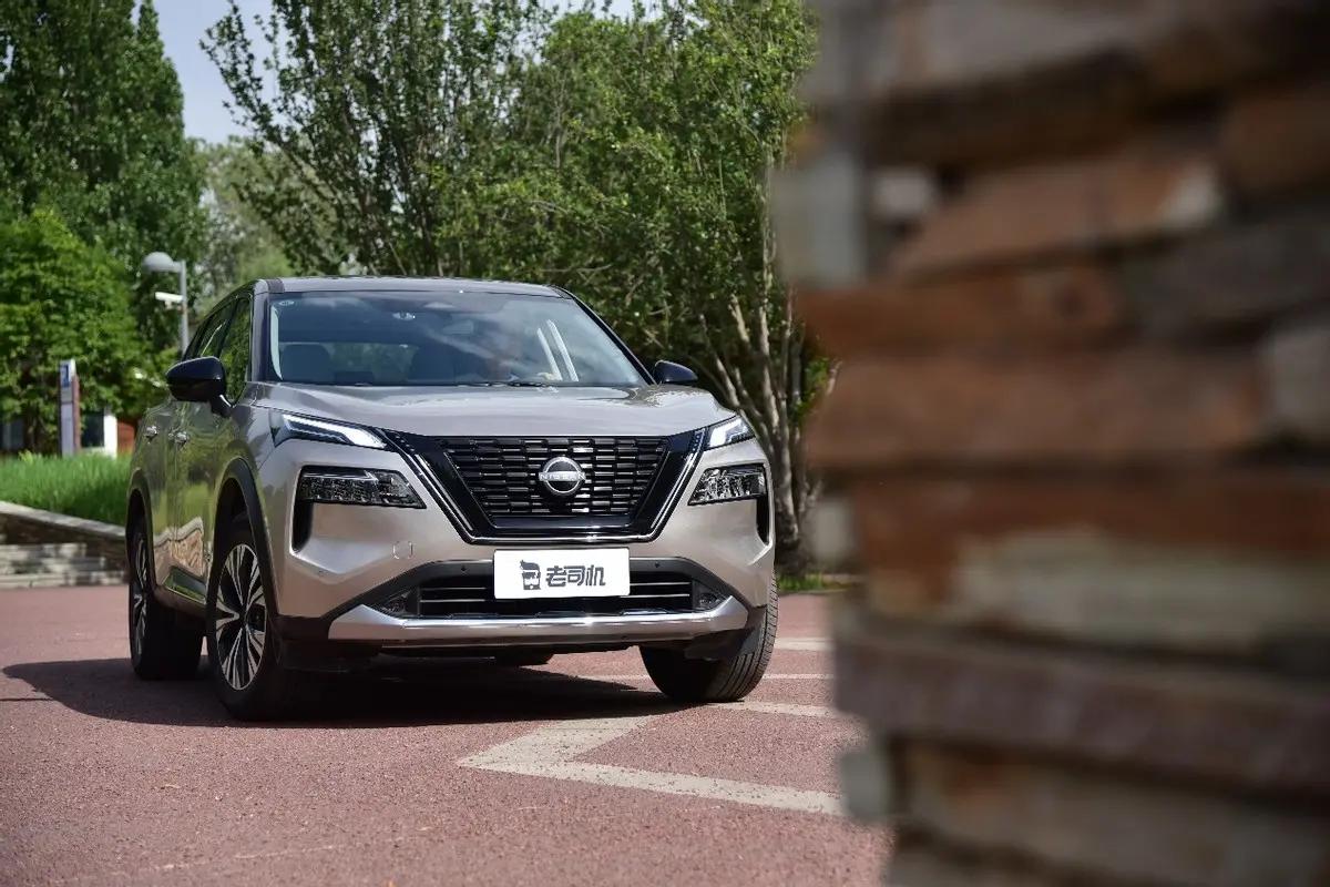 日产奇骏超混电驱没有备胎吗,双混电驱奇骏