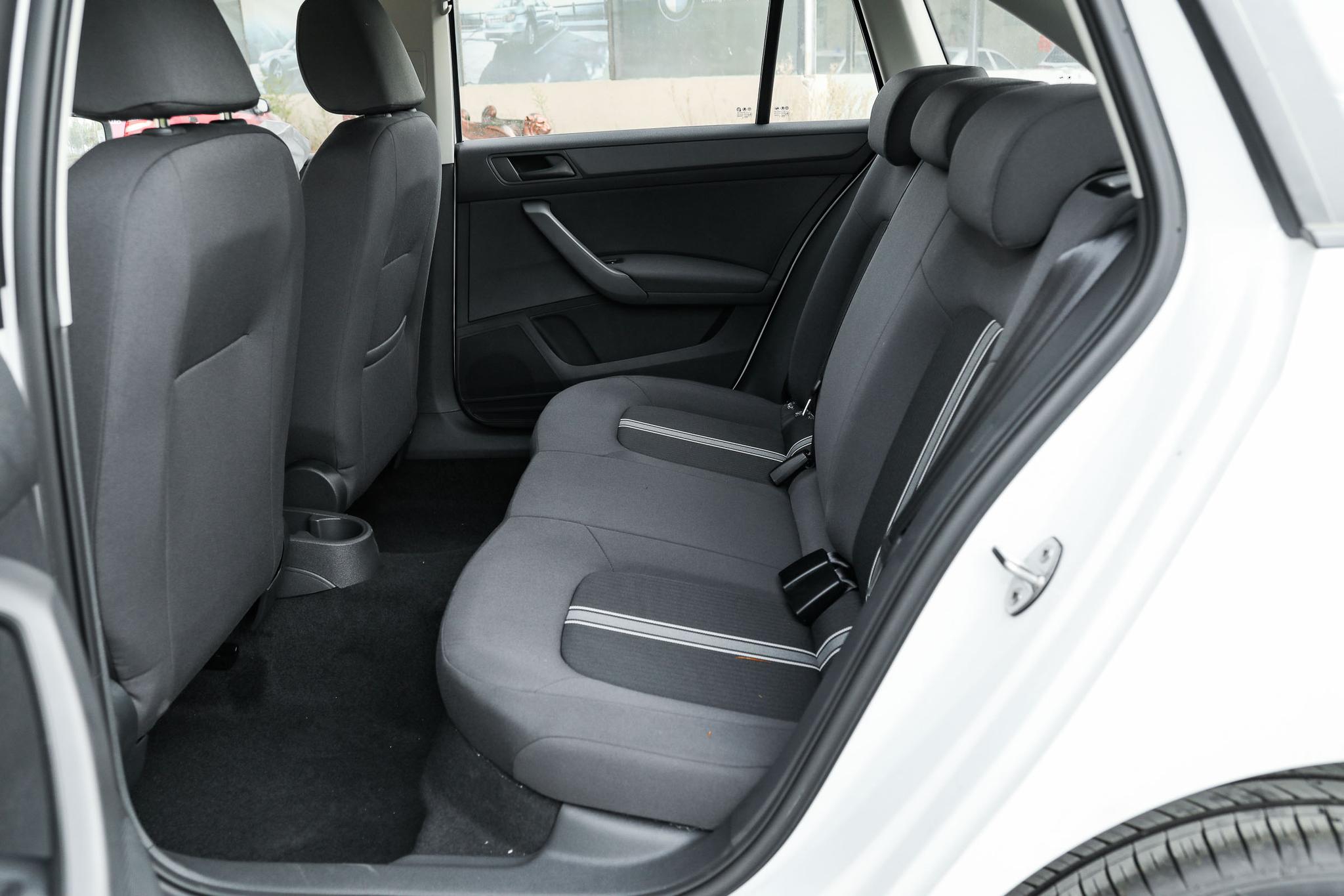 4万左右斯柯达昕动,合资家用空间大省油车推荐