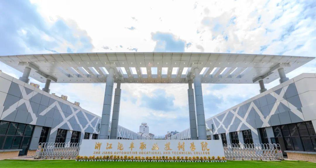 25年持续向善吉利公益模式“让世界感受爱”