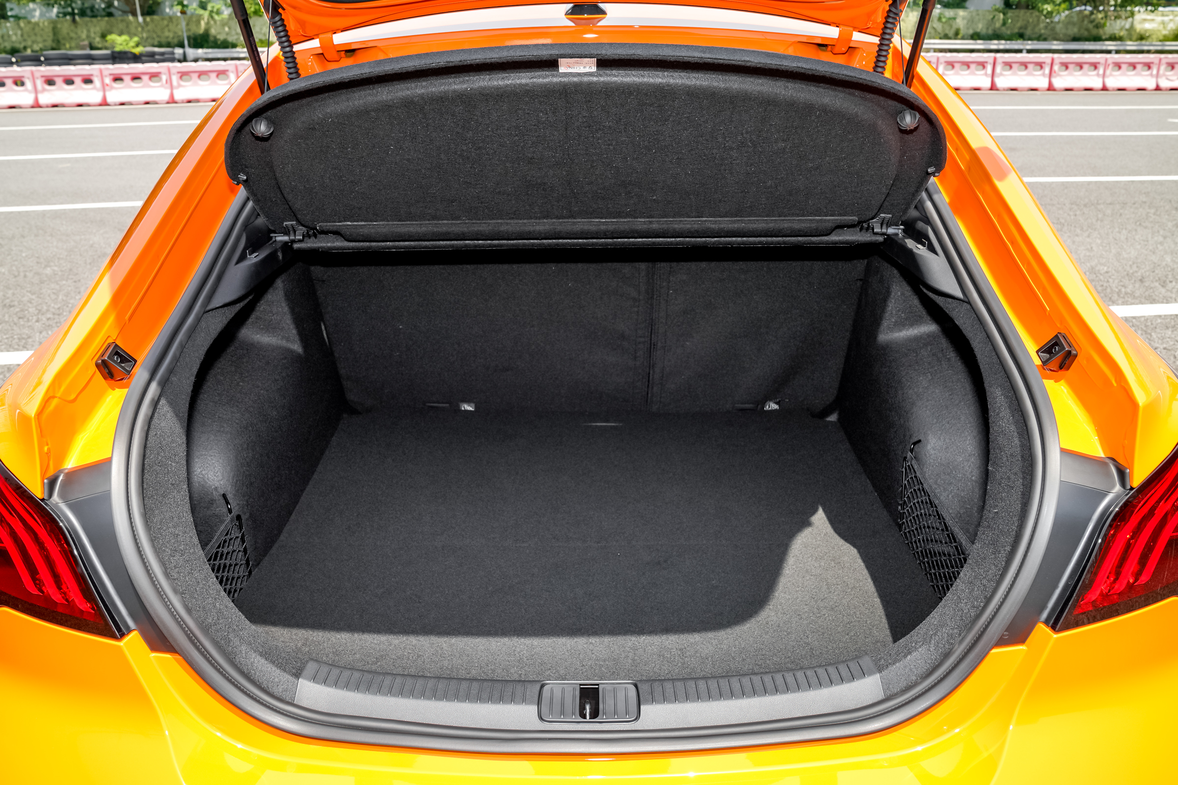 名爵6pro对比风神奕炫max,名爵6provs奕炫