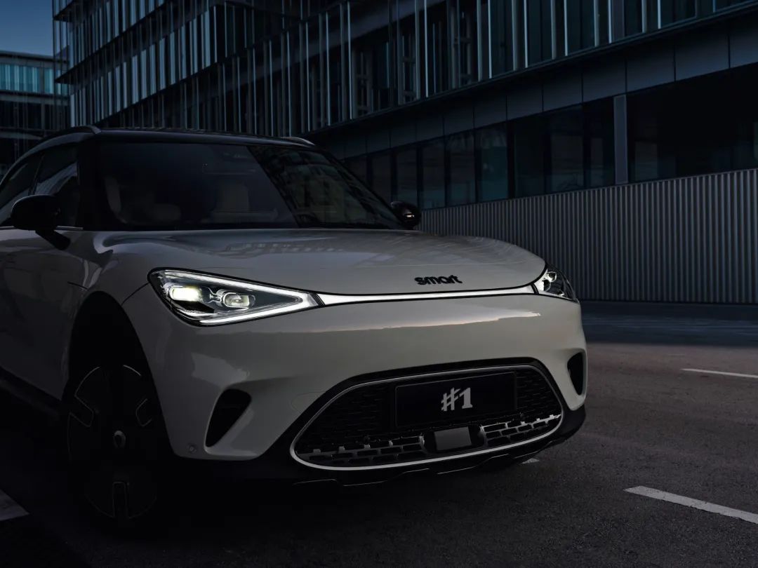 奔驰smart精灵1号400公里续航,奔驰smart精灵和海豚对比