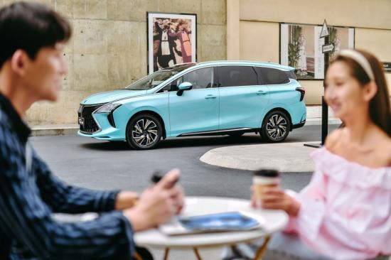 和风行游艇一起解锁出游幸福时光