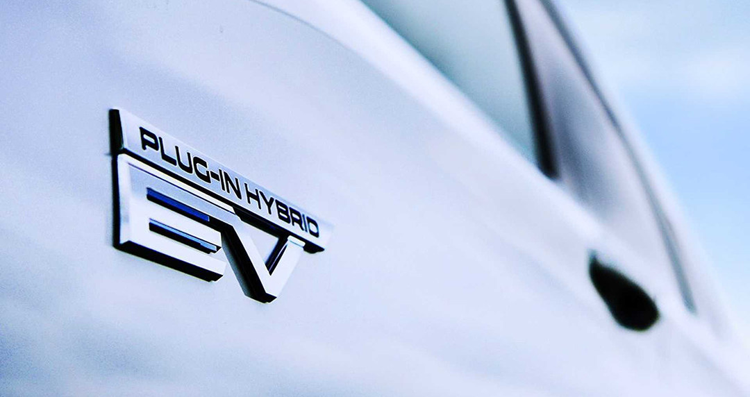 全新欧蓝德越野性能,三菱欧蓝德3.0v6发动机油耗多少