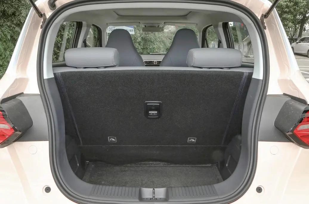 售8.95万元新款零跑t03特别版上市,t03续航6万