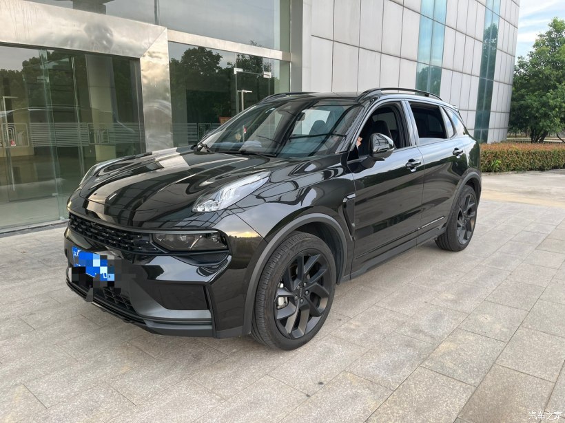 领克01和红旗hs5哪个性价比高,领克01沉浸式体验