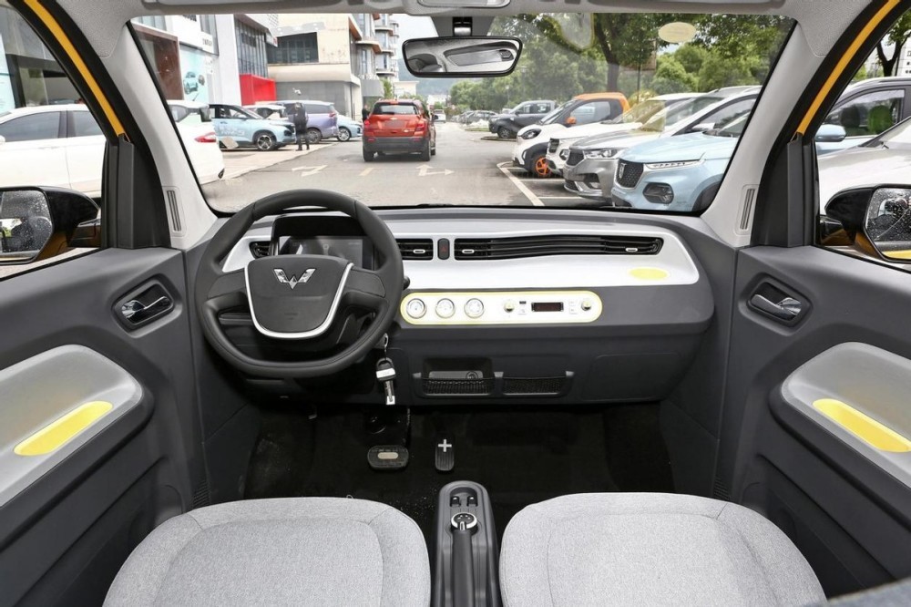 五菱宏光miniev马卡龙电池怎么选,五菱宏光miniev马卡龙三元锂电池